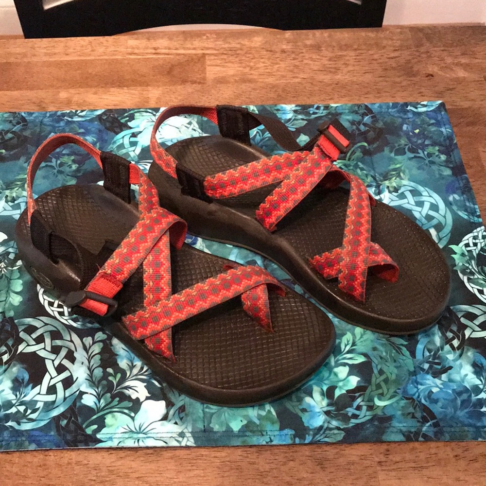 Women’s Chaco Z2 Classics size 8